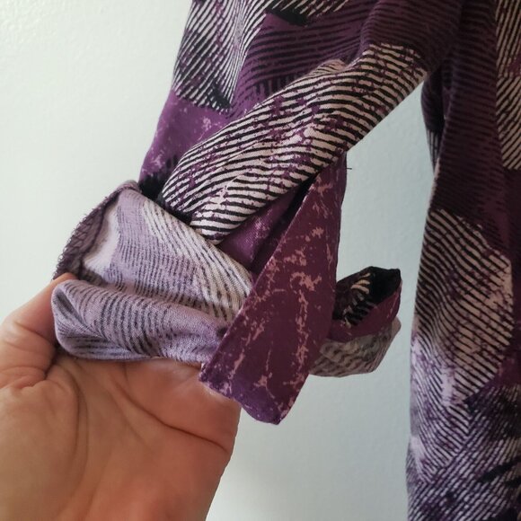 Rock & Republic Womens Roll Tab Blouse Top Purple Floral Large Front Tie Hi Lo - Picture 4 of 10